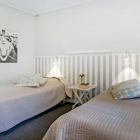 מלון Skovpavillonen *